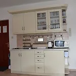 דירה Sari שיופוק